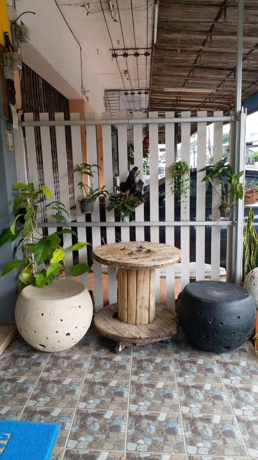 GATE 14 Inn Nakhon Phanom Exterior foto